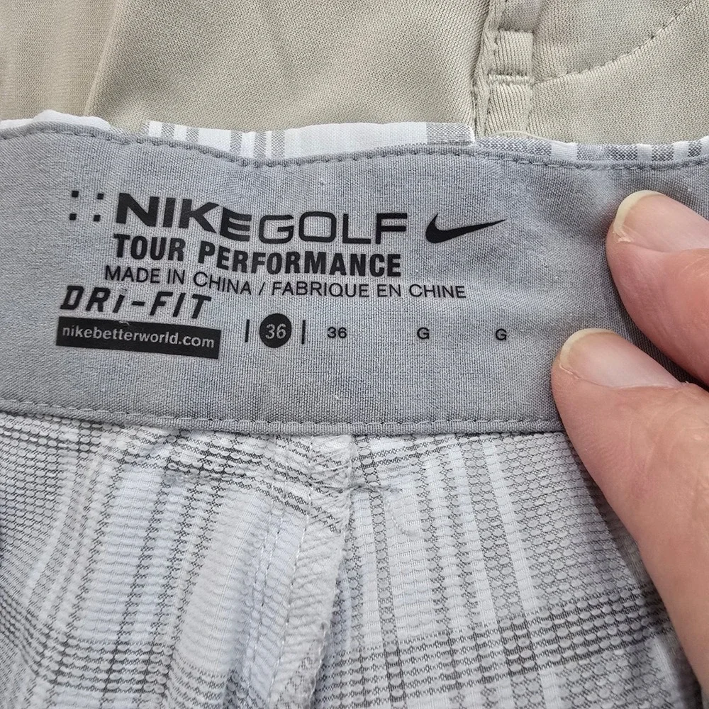 Nike Golf Tour Performance Dri-FIT Plaid Shorts Mens 36 Gray White‎ Checkered